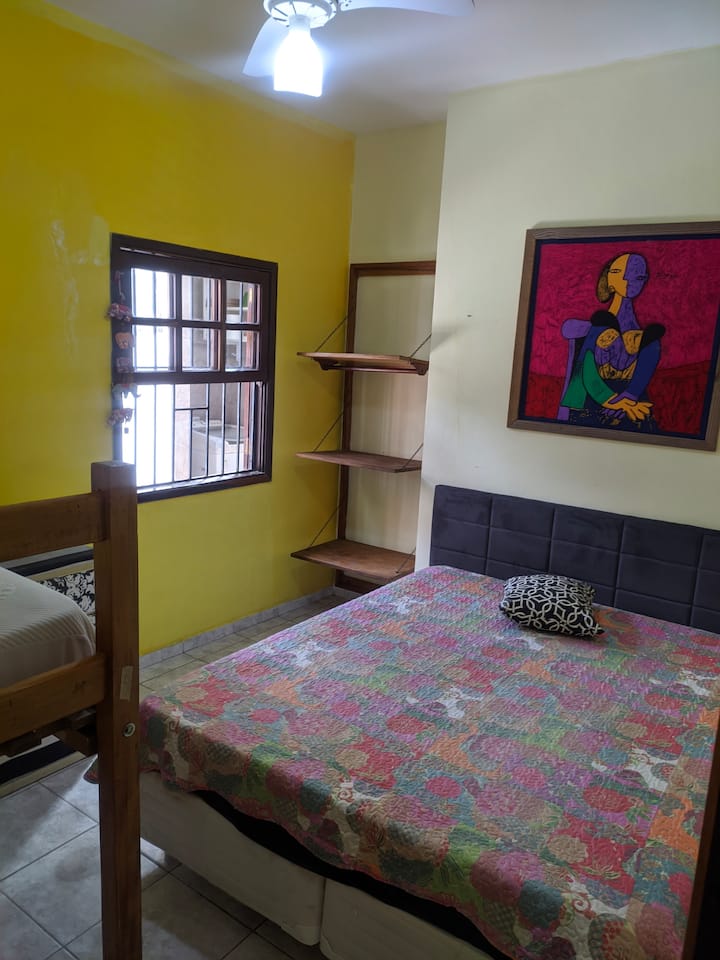 Соба 1 брачен кревет (широк 150-179 см) и ѕвонче