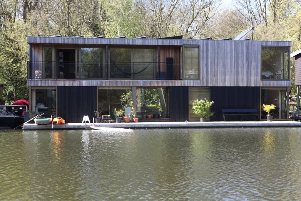house boat on the waterside