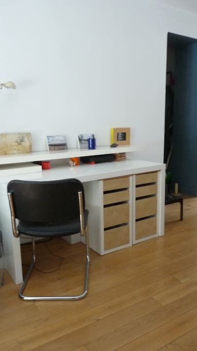 Desk with numerous power outlets + wifi and ethernet cable