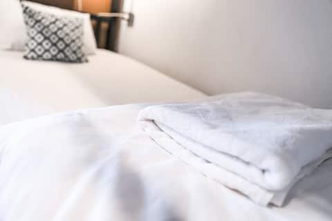 Jeune Hostel Chiang Mai, "Lady Room" (4beds)