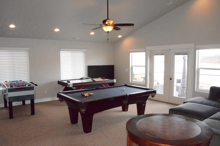Lake Front House! Wow! One Of A Kind In Utah! - Scofield State Park, Helper