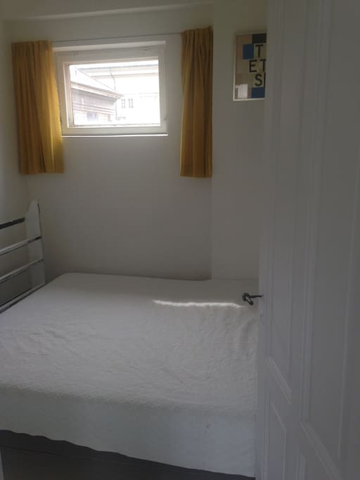 Bedroom with one double bed.