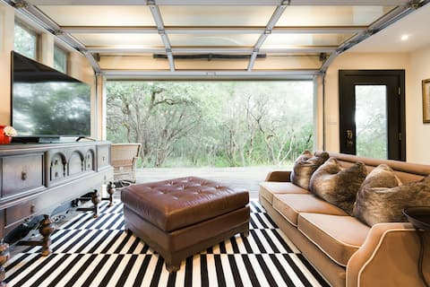 Successful Airbnb property: Scenic 2-Acre Retreat + Pool Near Lake Austin in Mansfield River Place