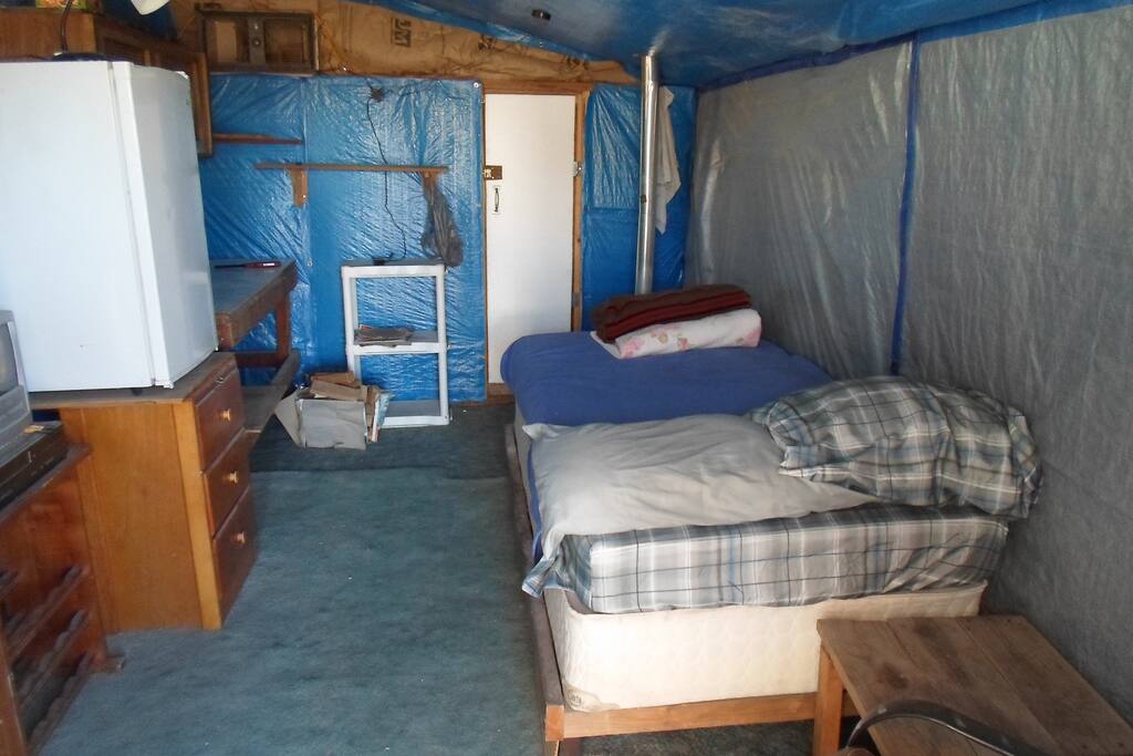 the cabin now has a king size bed !