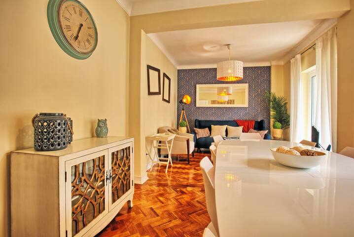 ALMIRANTE 3 with a big balcony gallery image 3