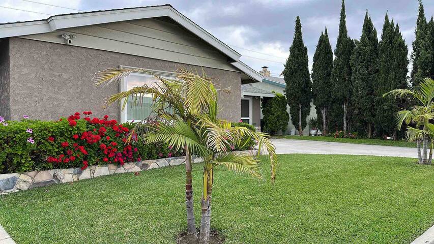 Lovely 4 bedroom home on Cul-de-sac