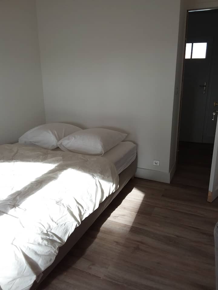 غرفة النوم 1