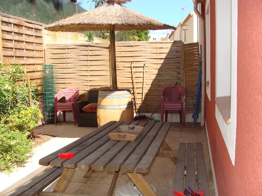 Jardin, terrasse agréable te équipée