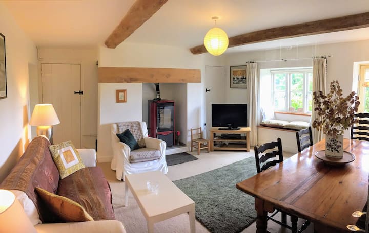 Naish House - 2 Bedroom Ground Floor Flat - Cotswolds