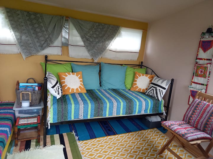 Shepherd's Hut Camping - Dorset