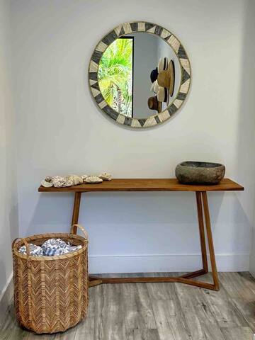 Sunny Balboa Townhouse by the beach! gallery image 5