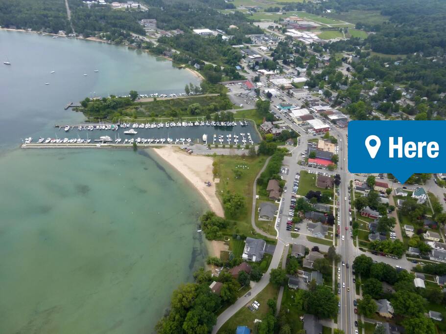Walking distance to shops and the beach.