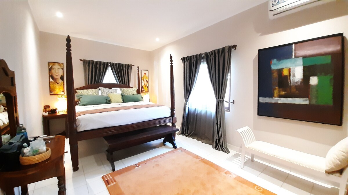 Dhomë gjumi kryesore me krevat super king