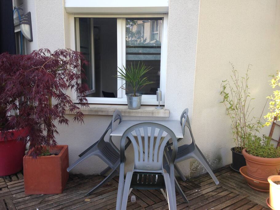 vos coin terrasse donnant sur jardin