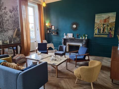 Spacious family home in the heart of Old Laval