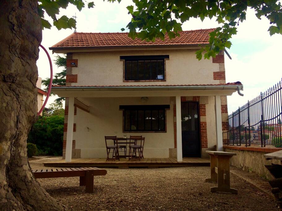 Terrasse et jardin privatif en bord de Loire