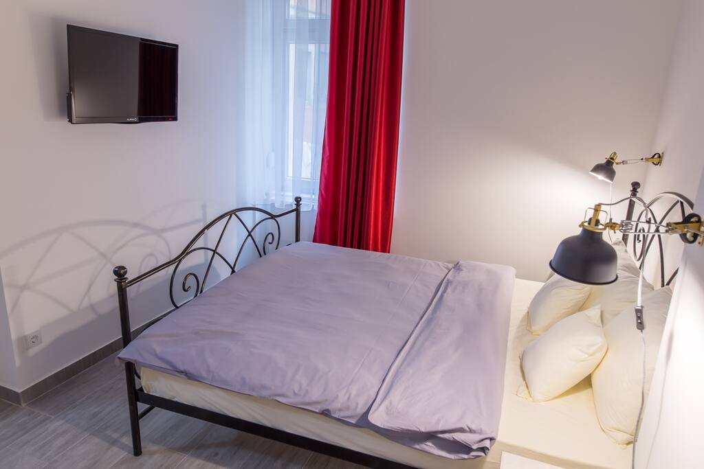 Bedroom with king-size double bed
