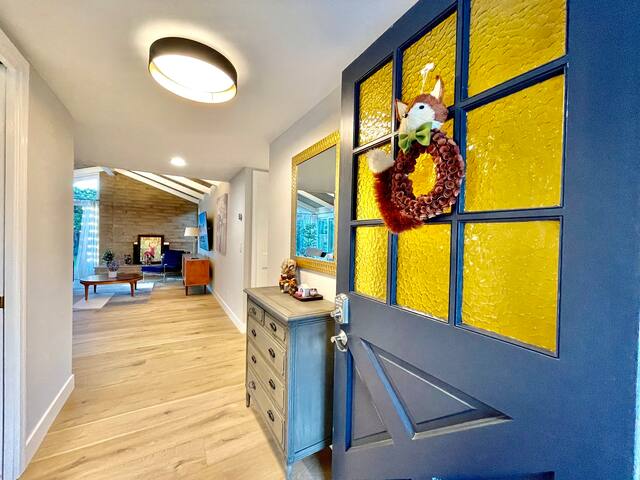 M&J@Gorgeous remodeled 3B2B SFH/Bay Area | 2944 gallery image 2