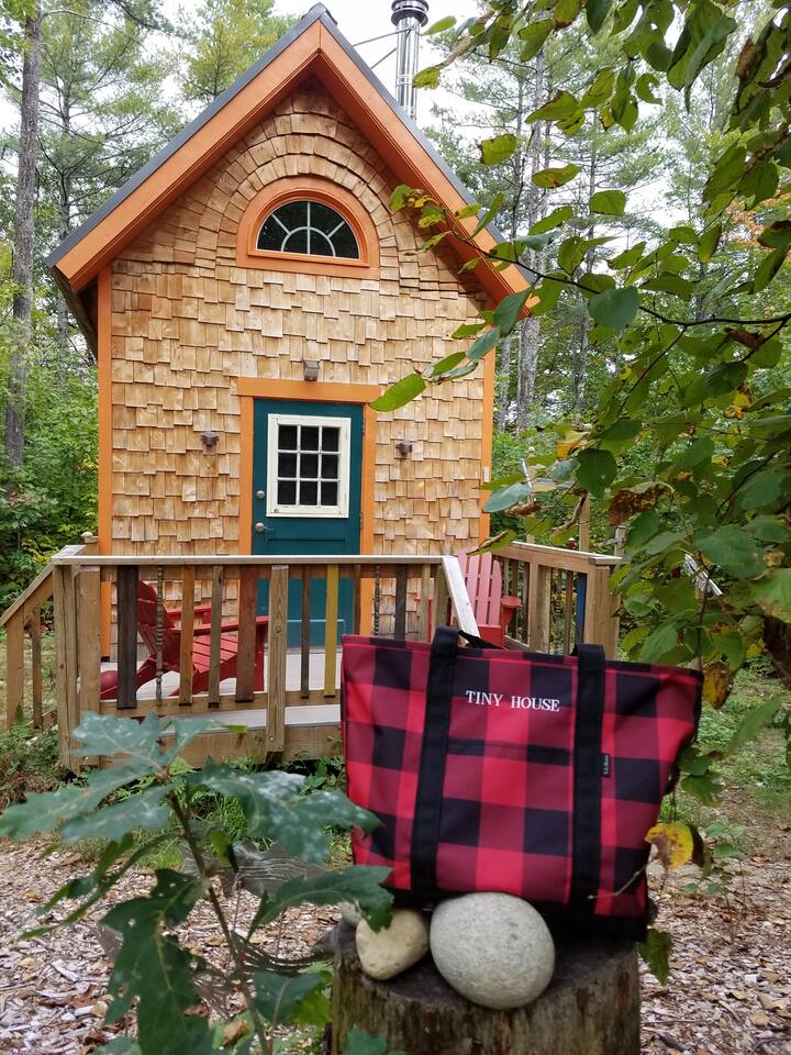 Crooked River Tiny House Tiny Houses For Rent In Waterford