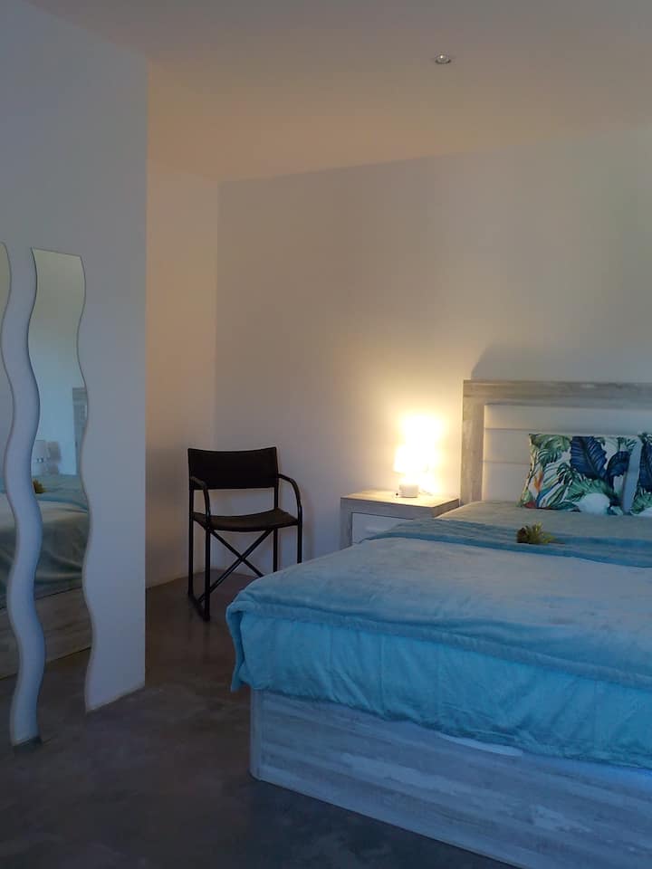 საძინებელი 4