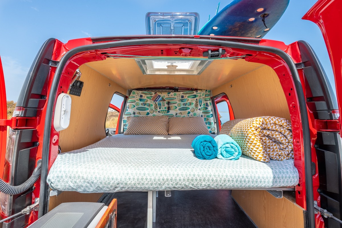 Caravana Cosy OceanCamper para uma viagem de sonho Caravanas