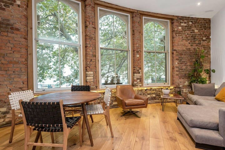 Farringdon Fairytale Flat