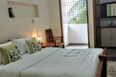 "Rayons du Soleil" #Room Azalee in Heritage Town