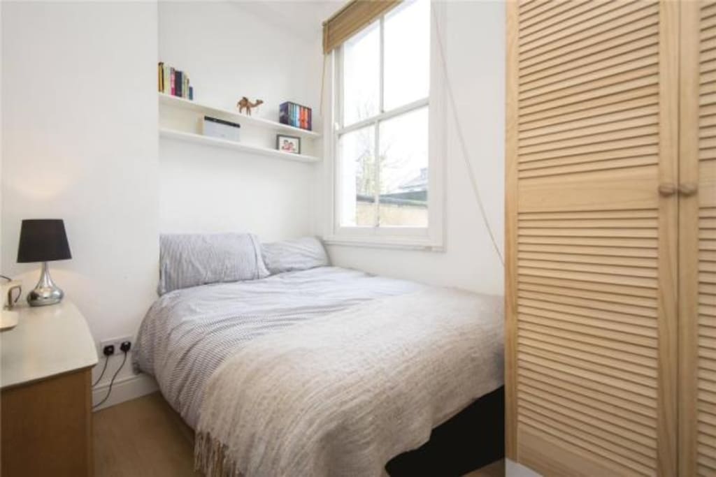 Guest bedroom