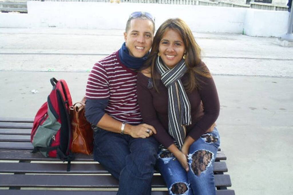 Anfitriones LEO y KENIA