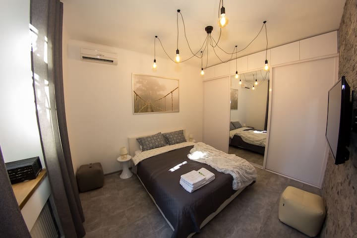 Renovated Loft, stylish apartment in Odessa Center