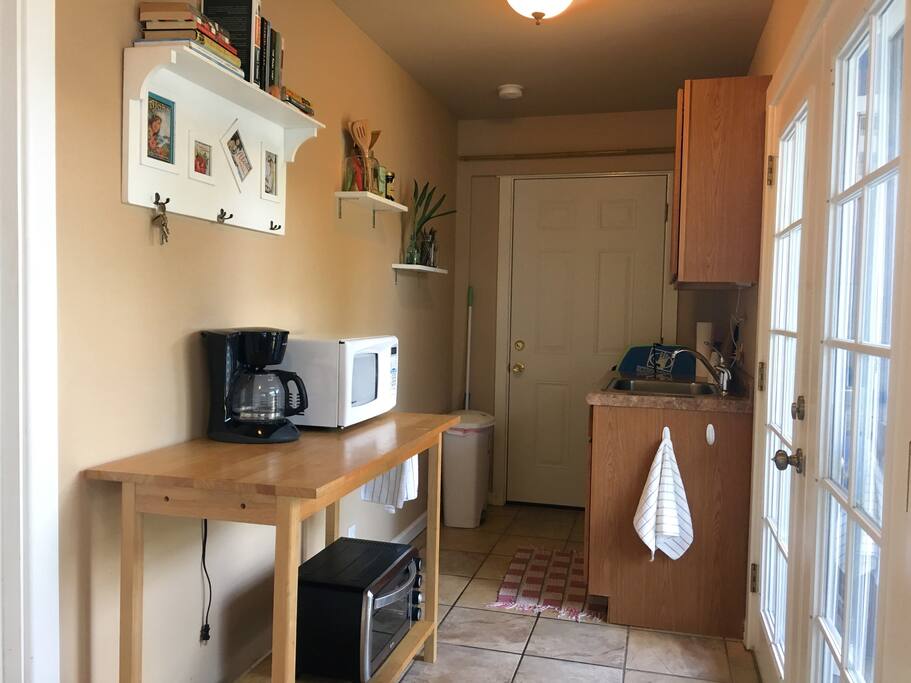 Kitchenette space