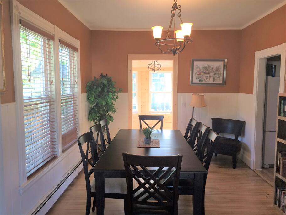 Share a meal with your friends and family - large dining room comfortably seats 8.
