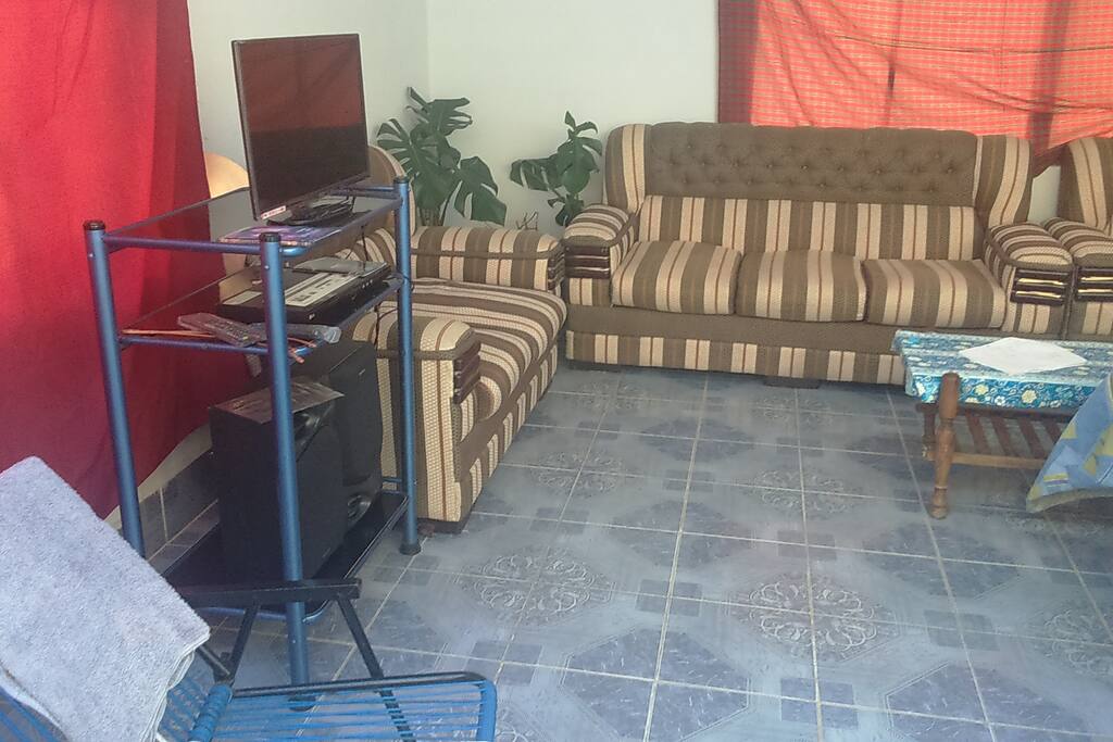 COMFORTABLE ROOM