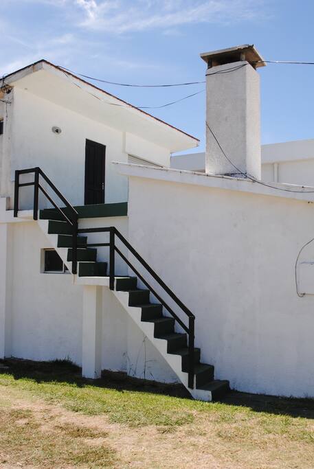 escalera exterior mencionada
