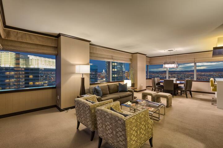 Vdara’s Biggest Penthouse!! 2+BR ★Jaw Drop Views!★ gallery image 3