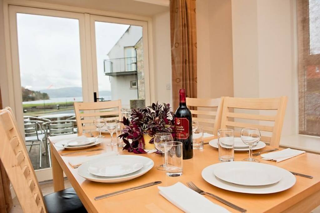 Set Table