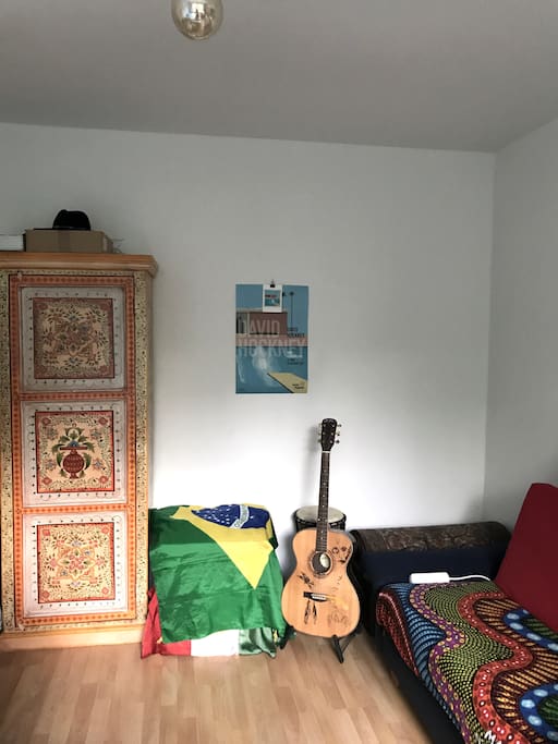 Schlafzimmer/ Bedroom