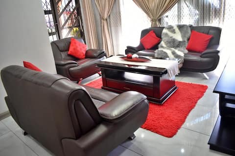 Welcome to Khanyie's house. Love