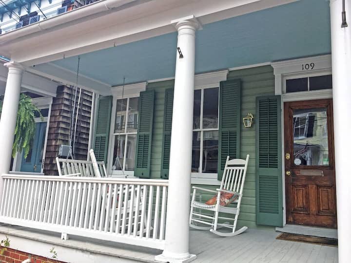 1879 Downtown Annapolis Home w/Koi Ponds & Gardens Houses for Rent in