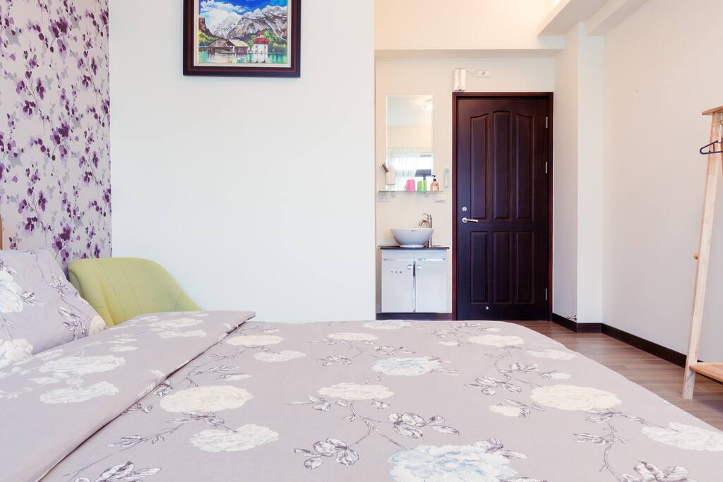 房間側景
Room view