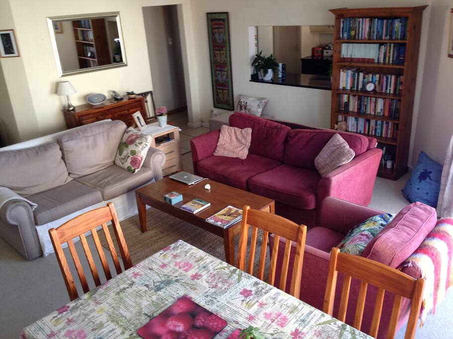dining room for 6