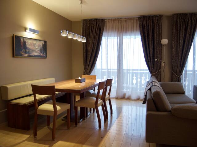 Apt. 22A, Résidence Chalet RoyAlp, Villars, Suisse gallery image 3