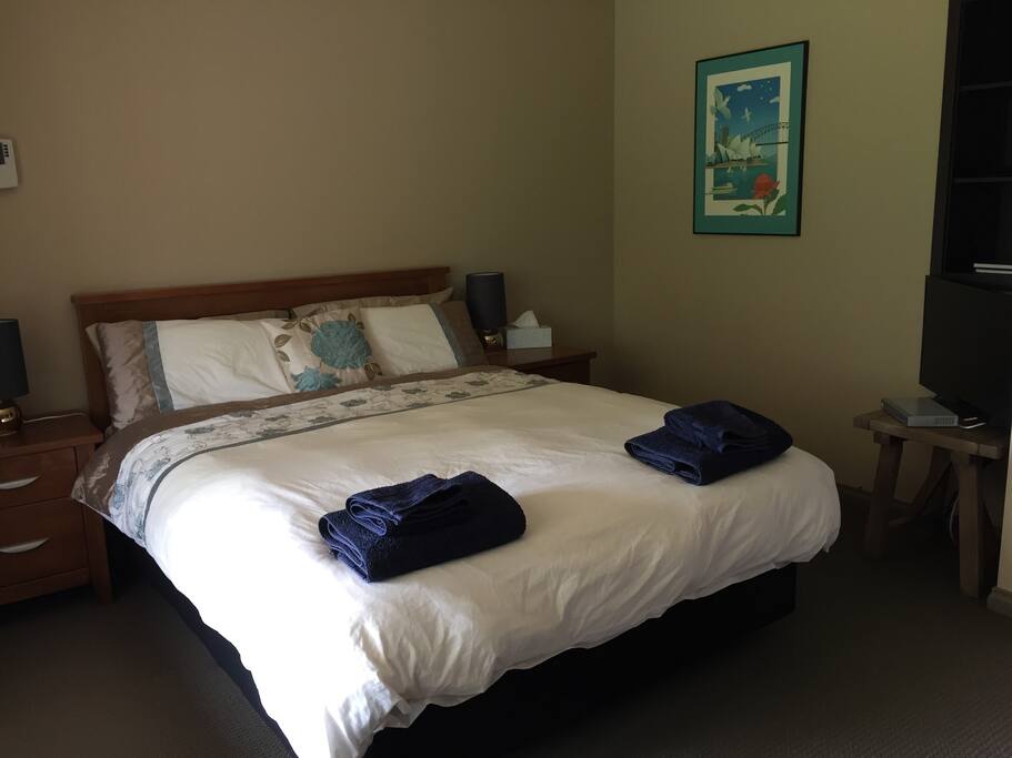 Tui Room with garden view