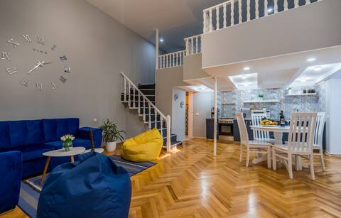 cosy modern apartment in old tbilisi (sololaki)