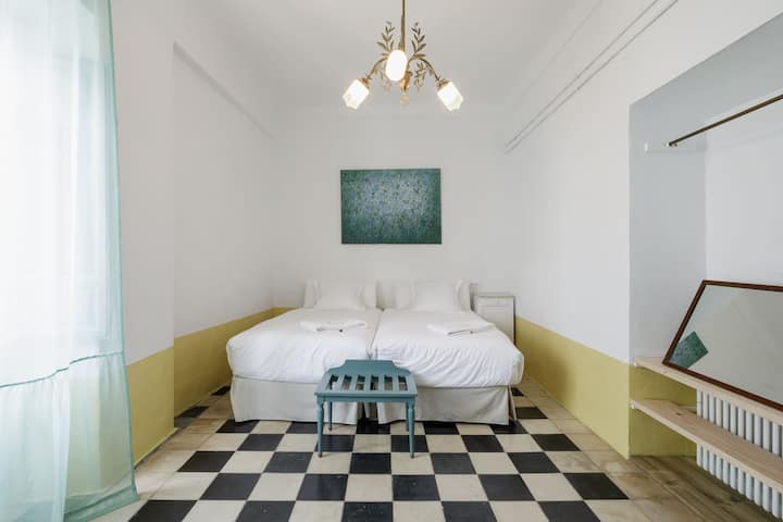 საძინებელი 1