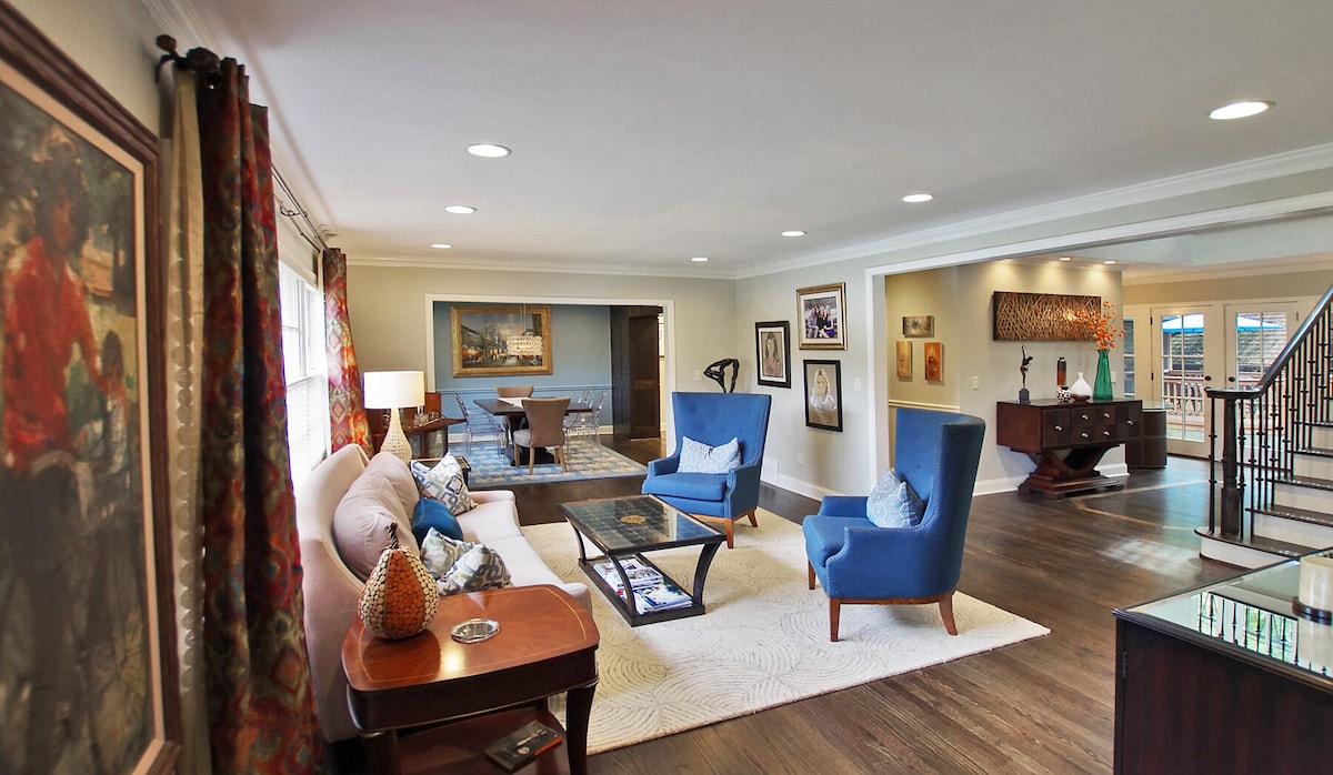 Successful Airbnb property: Buckhead Private infinity pool/hot tub. in North Buckhead