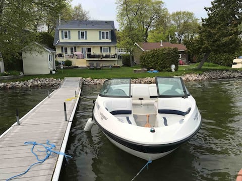 The Big Yellow Waterfront House, on Lk Couchiching