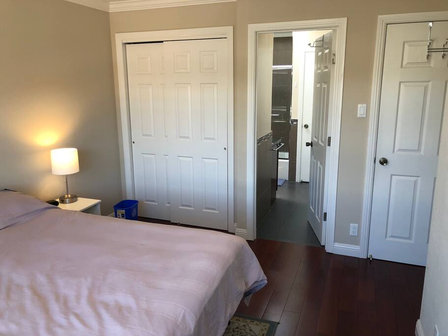 Connected bathroom