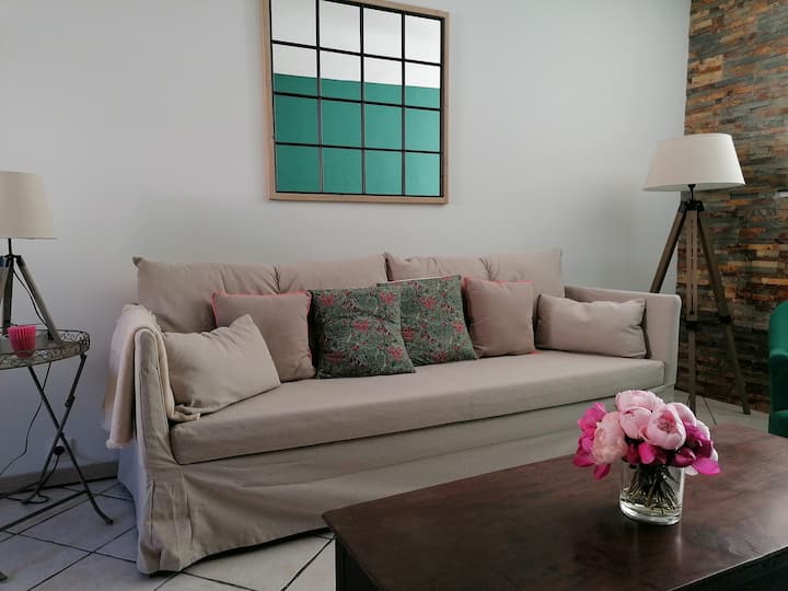 MontagnySainteFélicité Furnished Monthly Rentals and Extended Stays