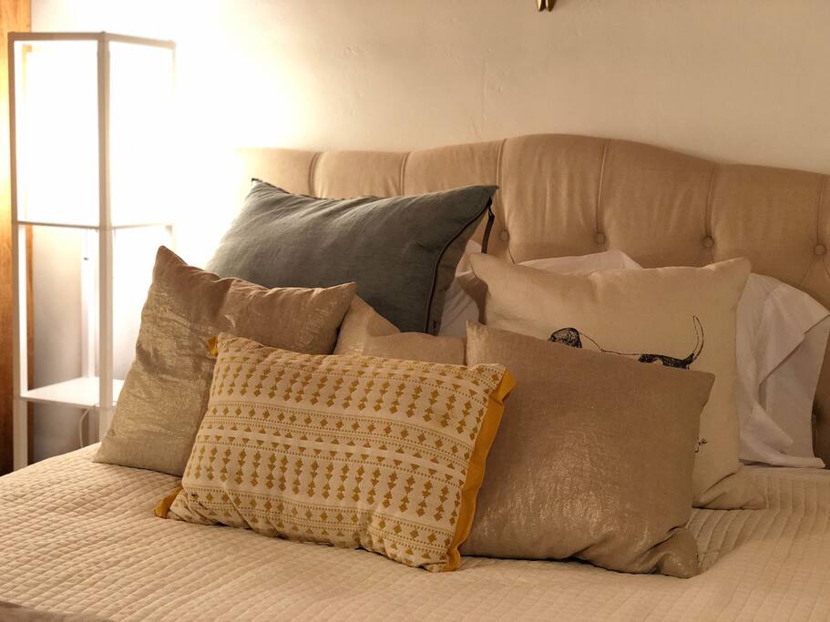 Queen size bed plus air mattress available